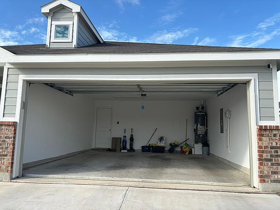 2nd image of 2652 Pebbleton Dr