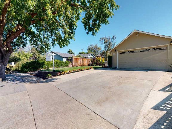 4th image of 2208 Casa Mia Dr