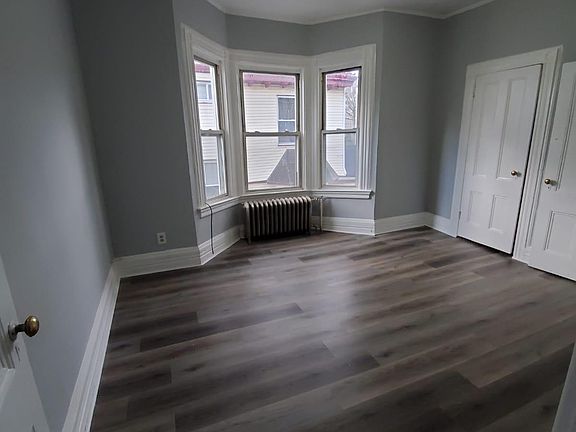 4th image of 71 Lenox Ave #3L