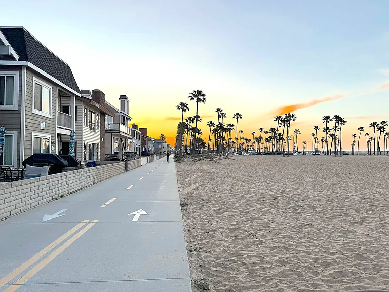 The boardwalk on the beach. Heading to Main Street Balboa, the pier, and the Wedge.