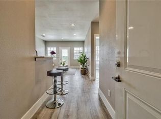 13601 Pinnacle Cir W APT 2102, Euless, TX 76040