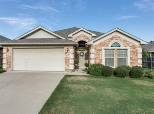 1818 Manor Ridge Way, Fort Worth, TX 76120