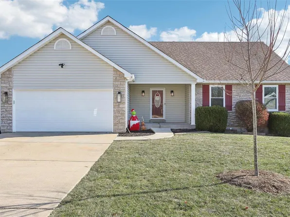 26374 Falling Leaf Dr, Warrenton, MO 63383