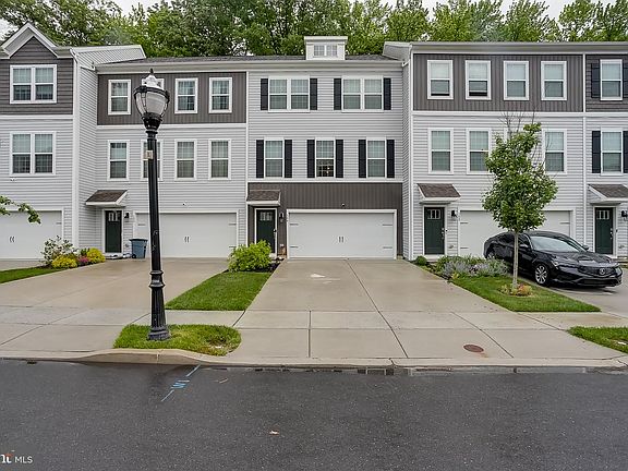2nd image of 104 Levis Dr