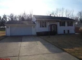 1410 Columbus Dr, Saint Louis, MO