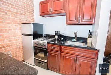 Rented by Bond New York