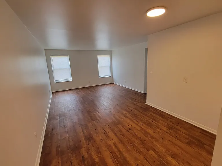 1660 N 4th St #1B — Photo 11