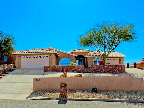3rd image of 3010 Saddleback Dr