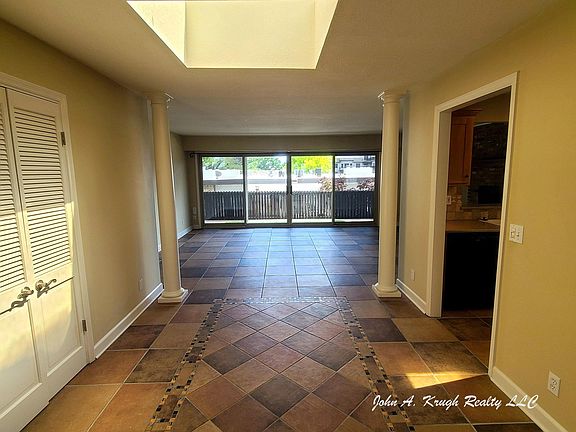 2nd image of 4505 Headwood Dr #304