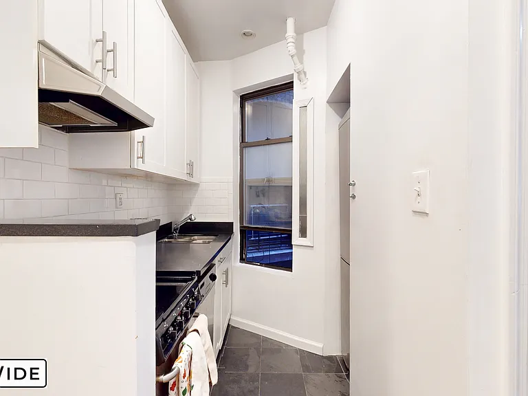 222 E 85th St #2W — Photo 5
