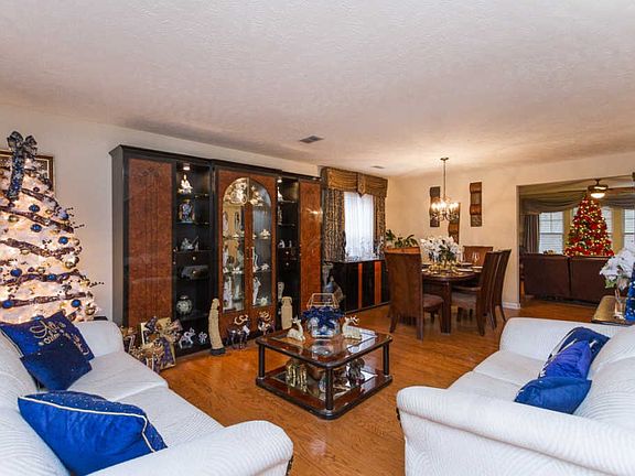 4th image of 379 Stewart Springs Dr