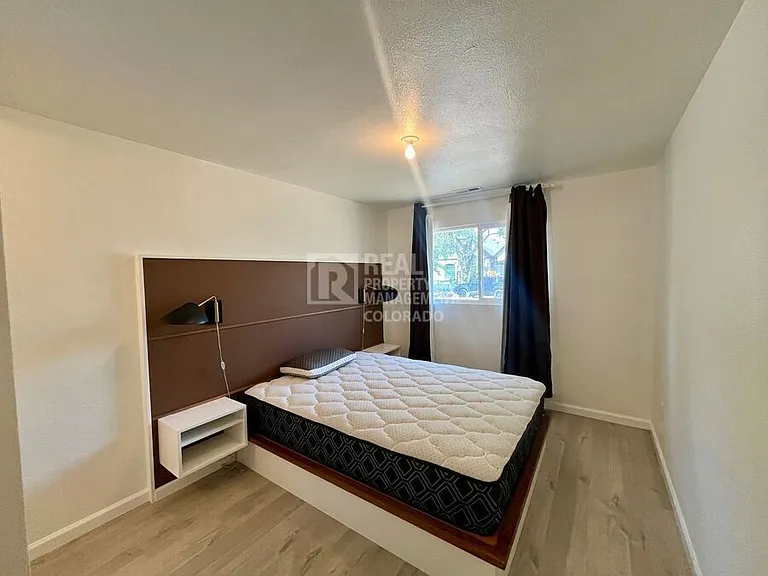 1632 E 30th Ave — Photo 5
