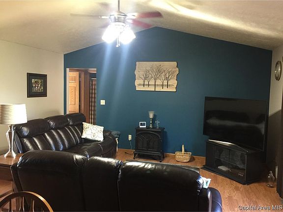 3rd image of 15671 Sunset St