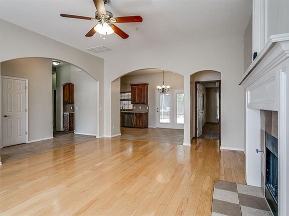 5th image of 841 E Ethan Ln
