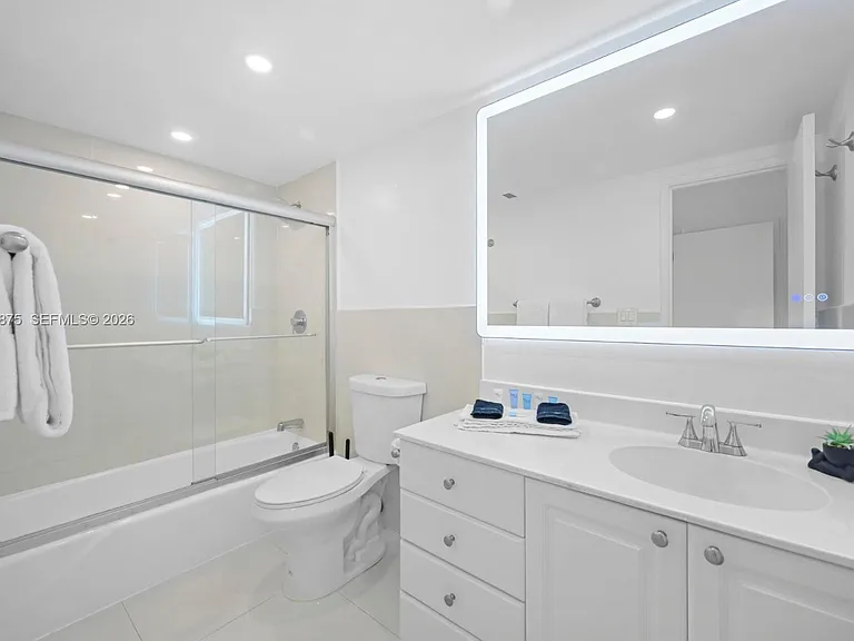 19370 Collins Ave #1122 — Photo 14