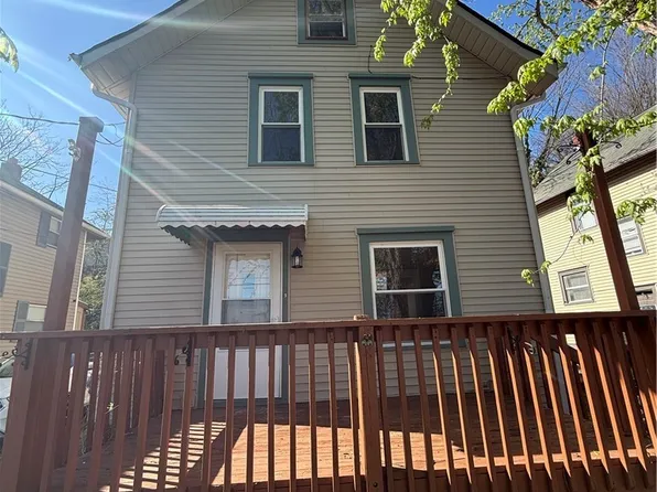 683 Sharon St, Akron, OH 44314