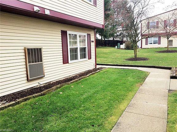 3rd image of 4306 Bennington Blvd Unit 6A