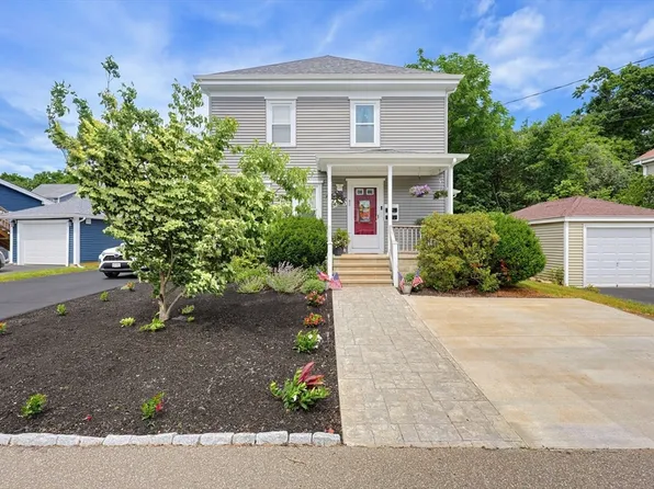 80 Pearl St, Middleboro, MA 02346