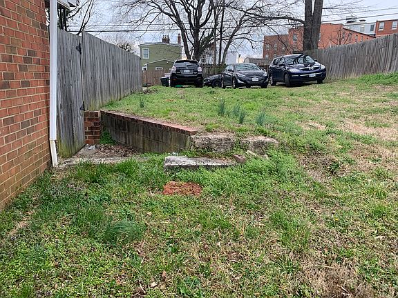 4th image of 910 N 25th St