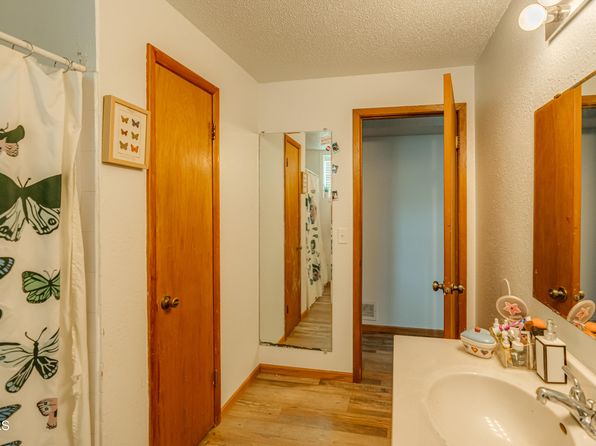 bismarck-north-dakota-78396356 picture