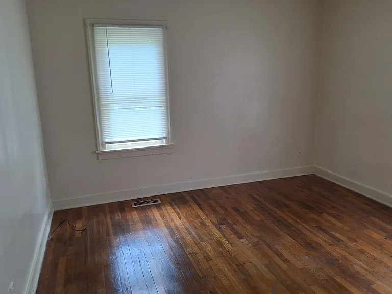 124 Muse St — Photo 15