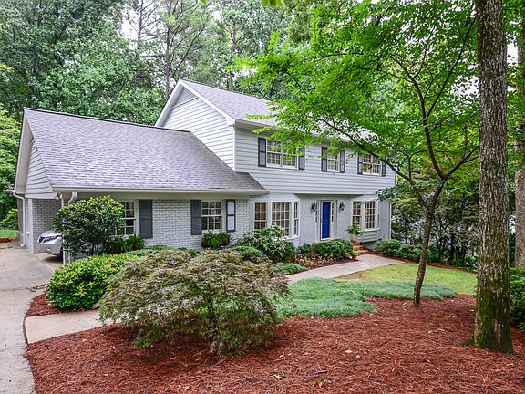 2nd image of 3961 Saint Clair Ct