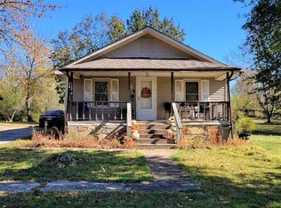 375 & 375A Loop Rd, Batesville, AR 72501