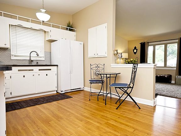 5th image of 3378 Tannenbaum Ln