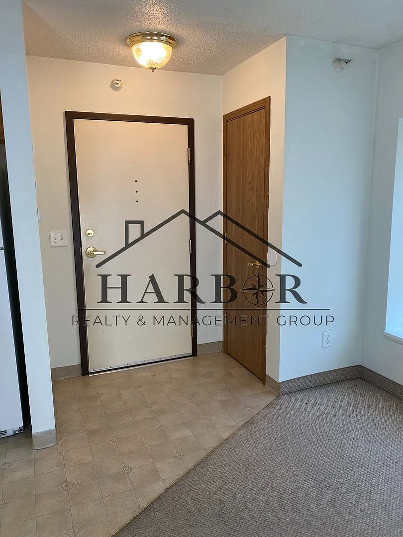 146 S Broadway #102 | Modern Living in Spring Valley — Photo 3