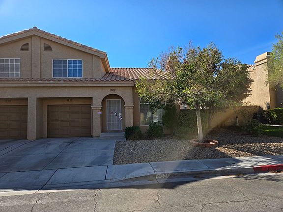 3rd image of 2829 Briar Knoll Dr