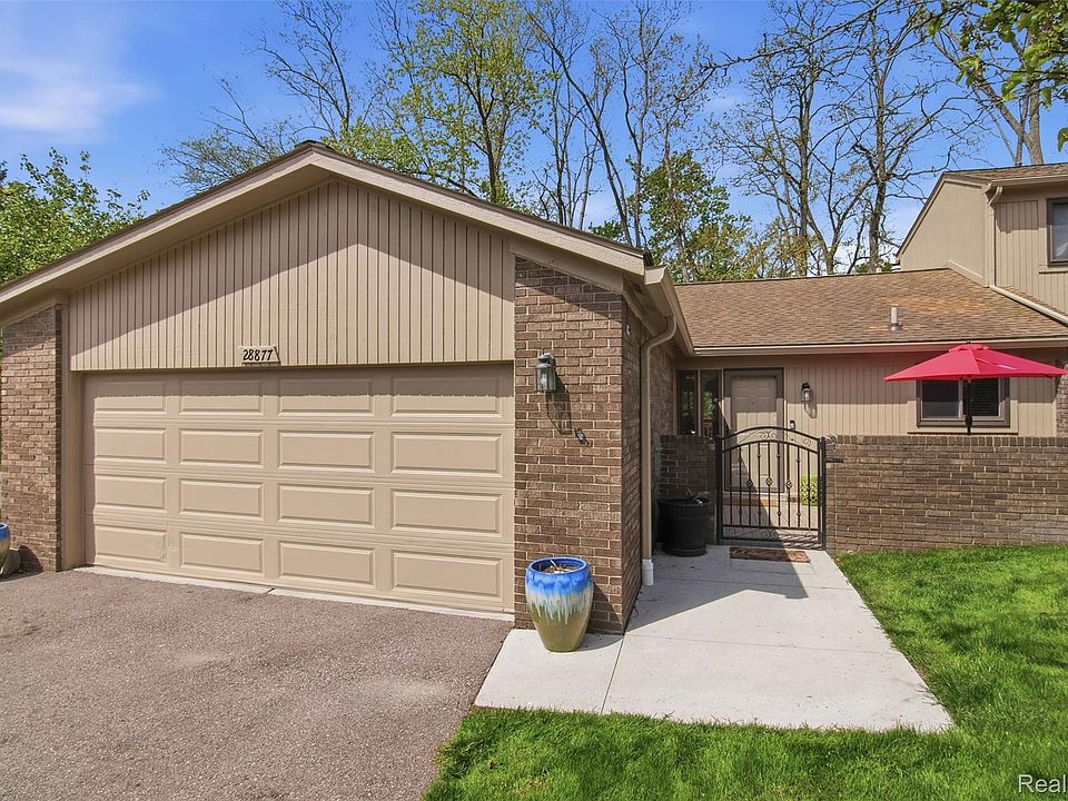 1st image of 28877 Walnut Grove Ln