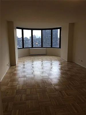 Rented by RELO REDAC INC. | media 2