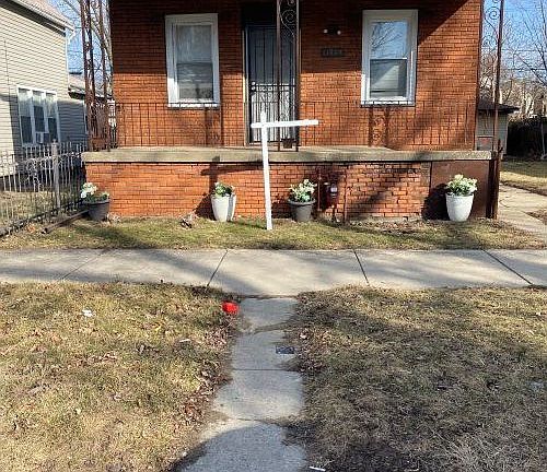 2nd image of 11809 S Lafayette Ave