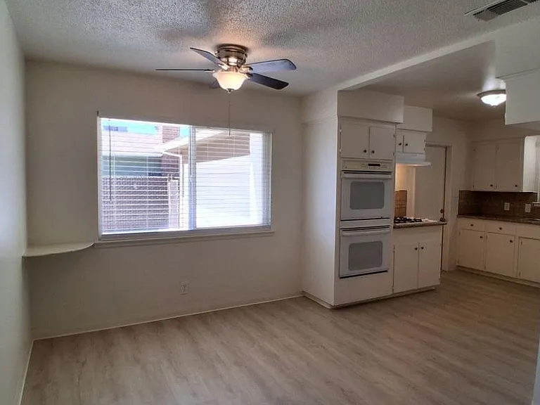 1419 N Winery Ave — Photo 11