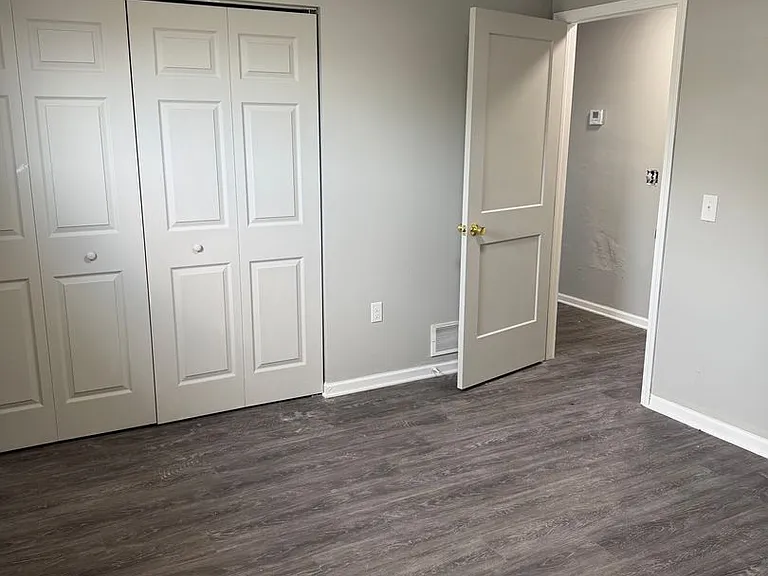 1463 John Ct SE — Photo 7