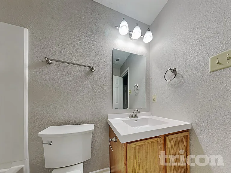 8039 Retreat Ln — Photo 15