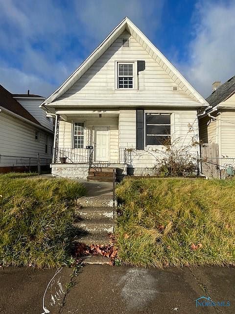 1st image of 554 Utah St