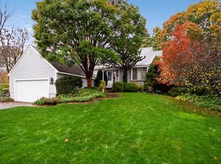 9 Shady Ln, Framingham, MA 01701