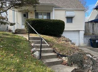 1517 John Glenn Rd, Dayton, OH 45410