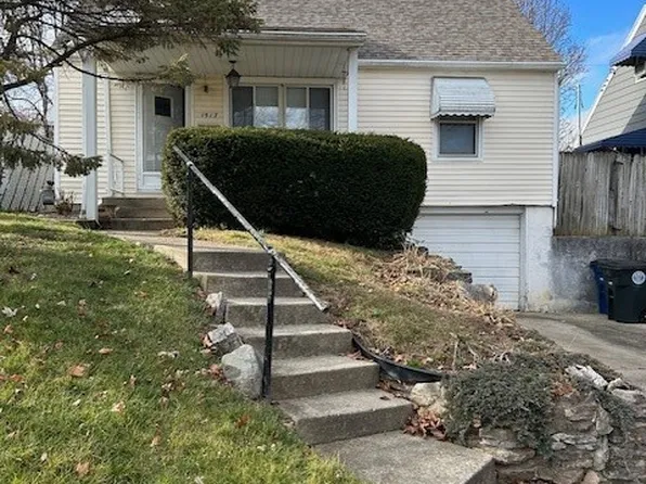1517 John Glenn Rd, Dayton, OH 45410