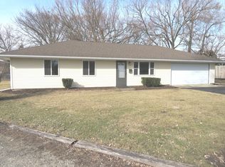 827 Cypress Ct, Joliet, IL 60435