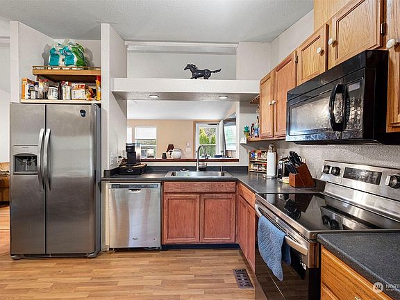 5th image of 12912 118th Ave NW