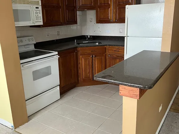 6160 N Damen Ave APT 502, Chicago, IL 60659