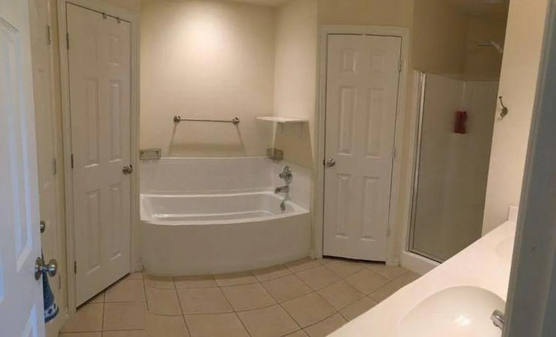 3 bed, 1429 sqft, $2,150 — Photo 2