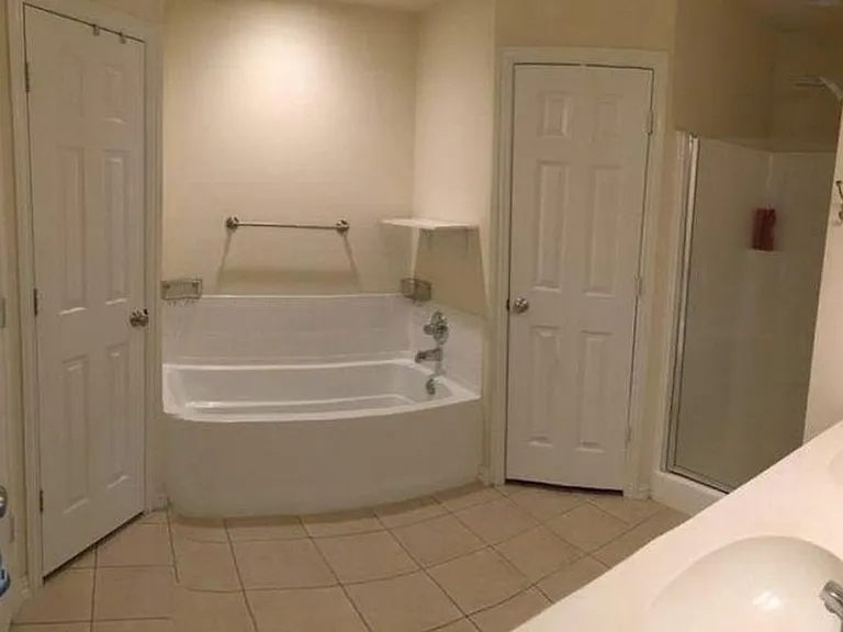 108 Chambers Creek Cir — Photo 2