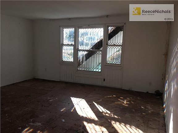 5th image of 5643 Chestnut Ave