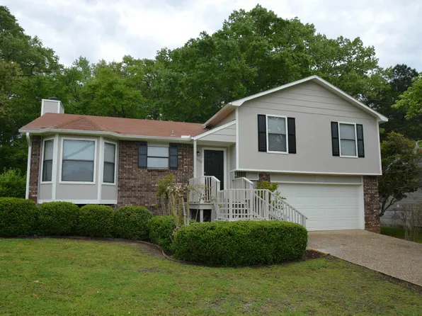 8520 Shiloh Dr, Mabelvale, AR 72103