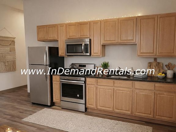 3rd image of 23 High St N APT 6