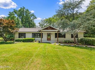 5205 Wild Cherry Ln, Knoxville, TN 37918