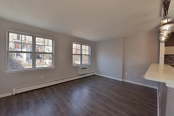 Rented by Bank Neary | media 3